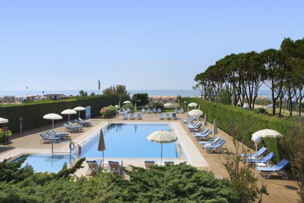 Hotel Gallia & Resort ليدو دي يسولو المظهر الخارجي الصورة